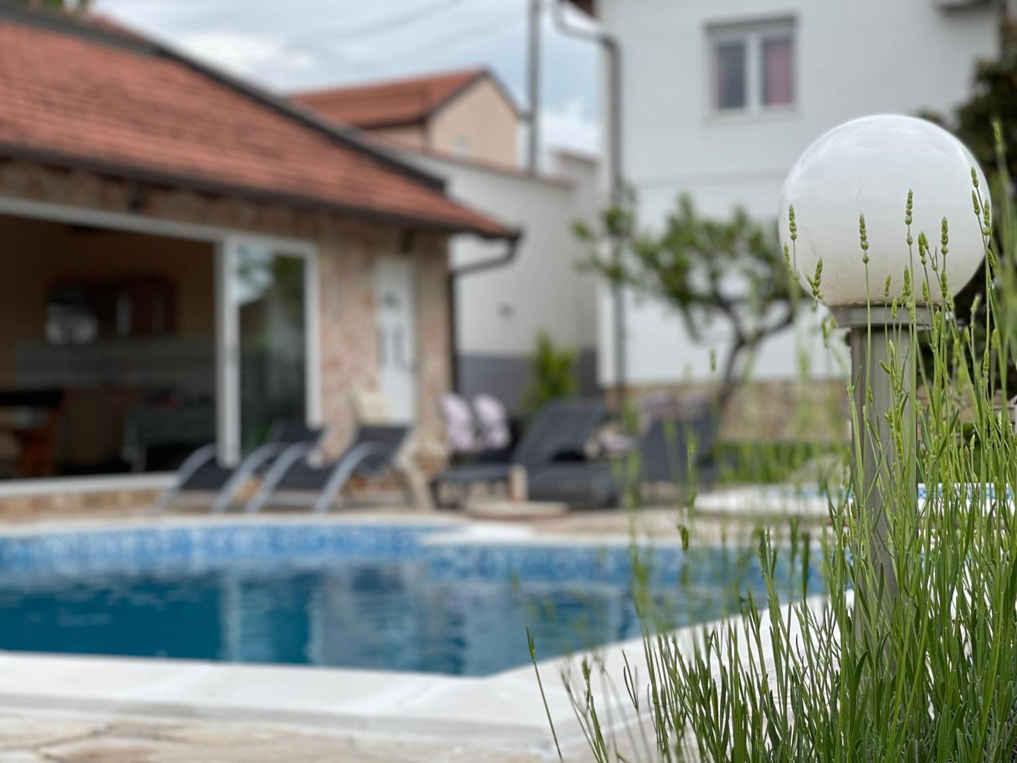 Sunny Apartment With Swimming Pool Stolac Екстер'єр фото