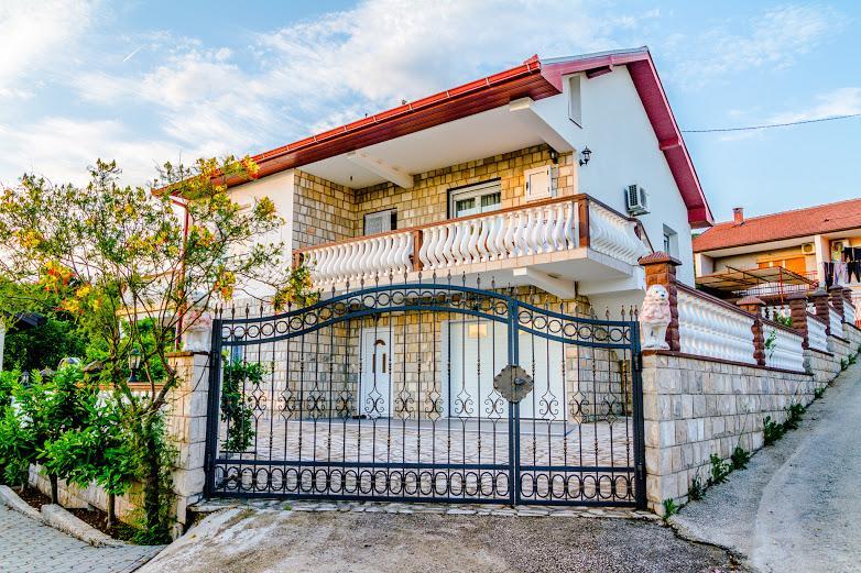 Sunny Apartment With Swimming Pool Stolac Екстер'єр фото